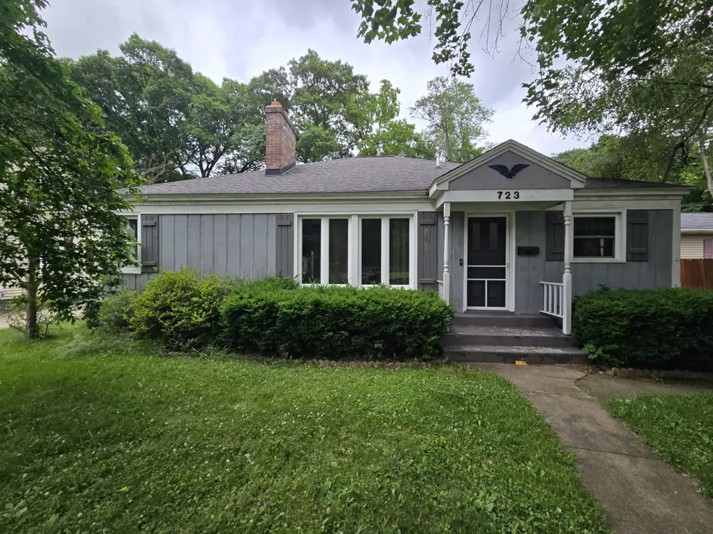723 Parchmount Ave front before renovation
